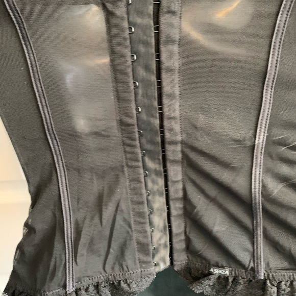 2/20$ 🛍️ La Senza Bra - Picture 5 of 6